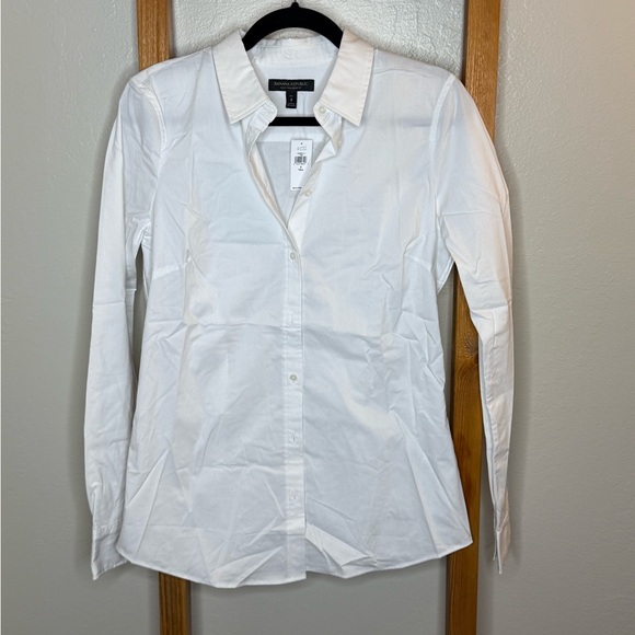 Banana Republic Women's White Button-Down Shirt - Picture 2 of 4